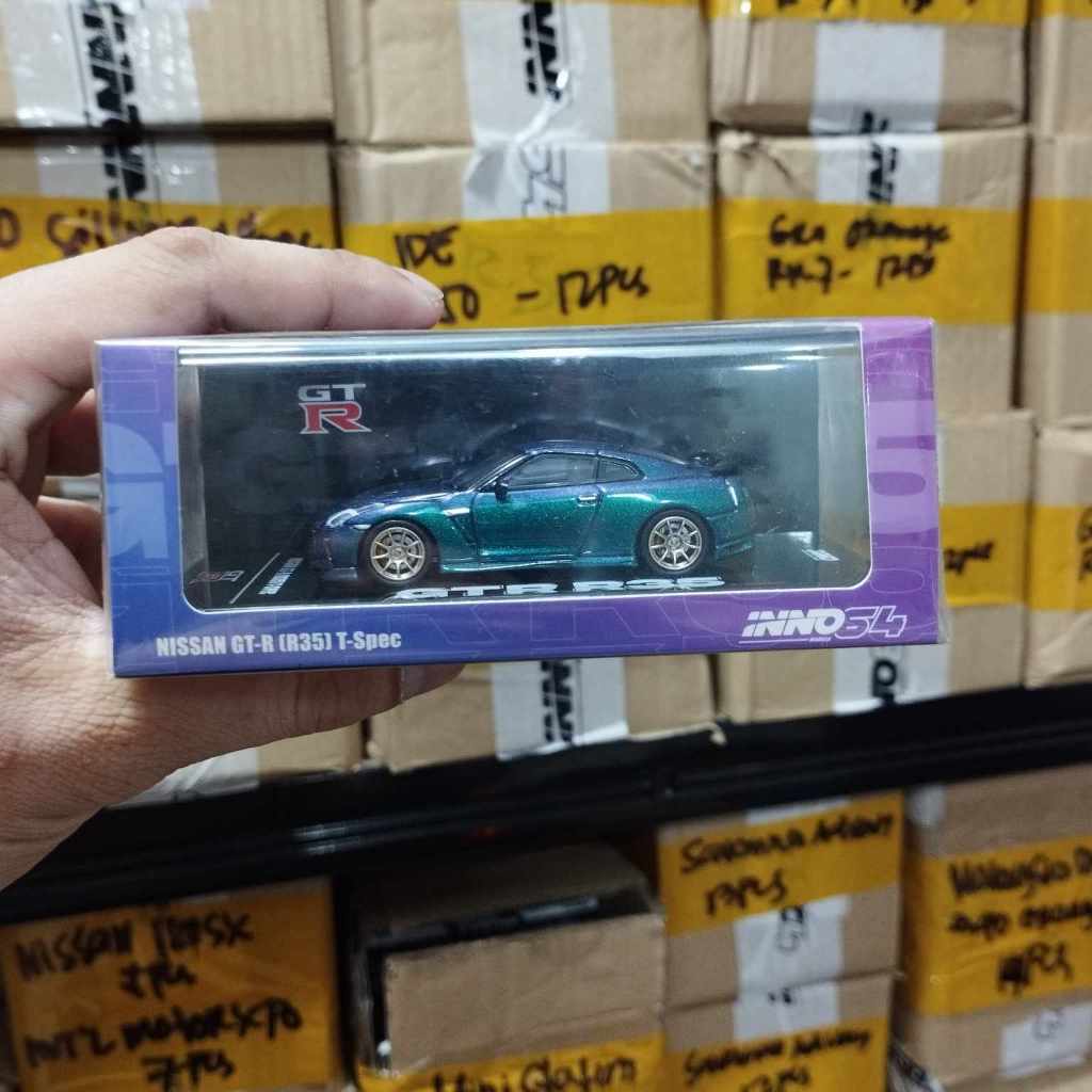 Inno64 Nissan GT-R (R35) T-Spec (Midnight Purple) 1:64 | Shopee Philippines