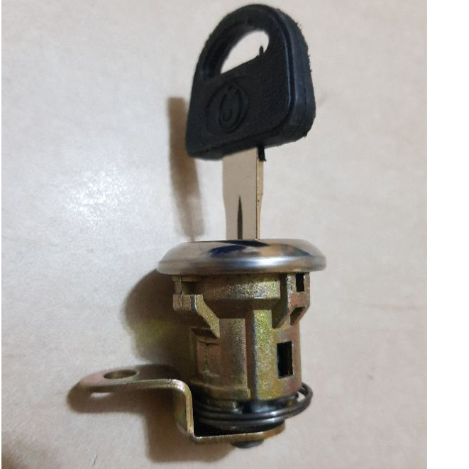 1 pc door lock with key for suzuki multicab scrum model | Shopee ...