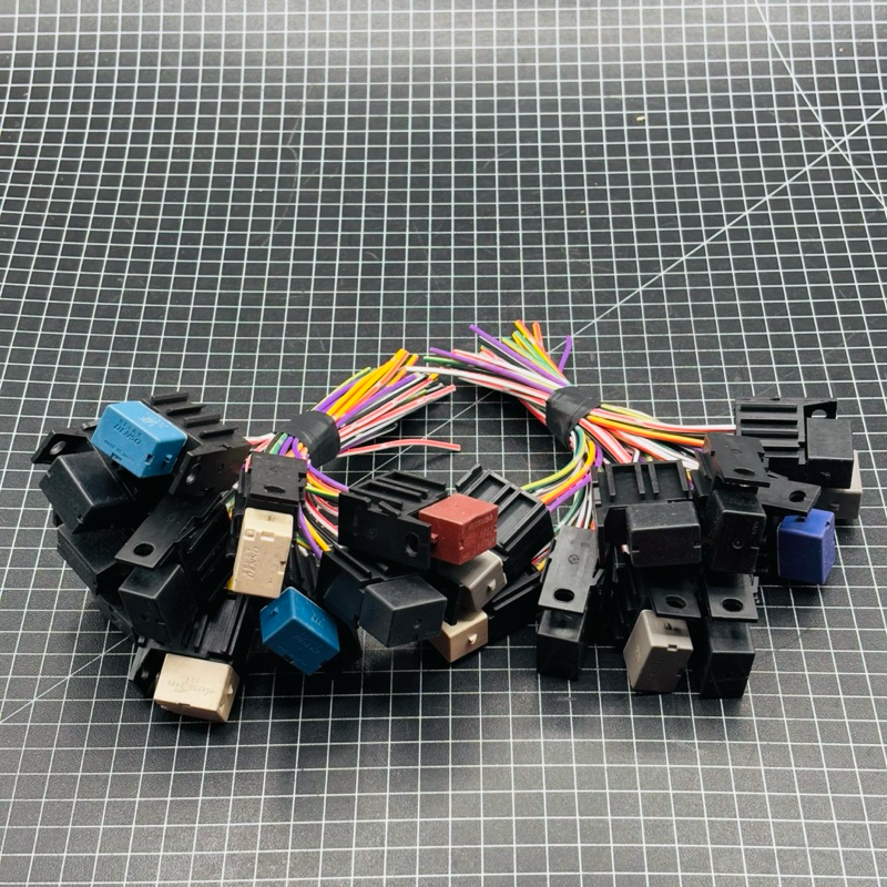 ASSORTED RELAY 4-PIN with SOCKET HEAVY DUTY AUTO WIRE *1PC ONLY ...