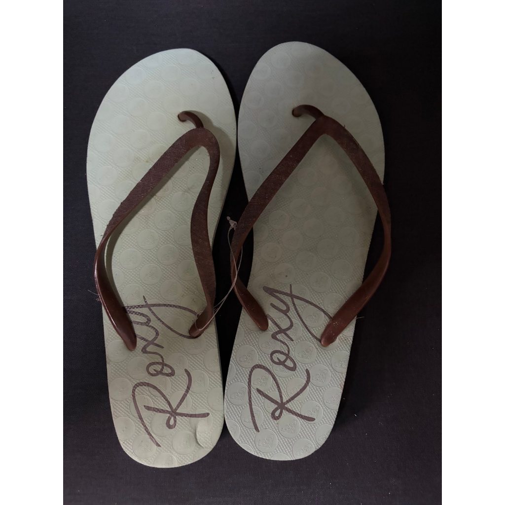 Roxy Flip Flops Green Class B Roxy Script Logo Design Quality Branded ...