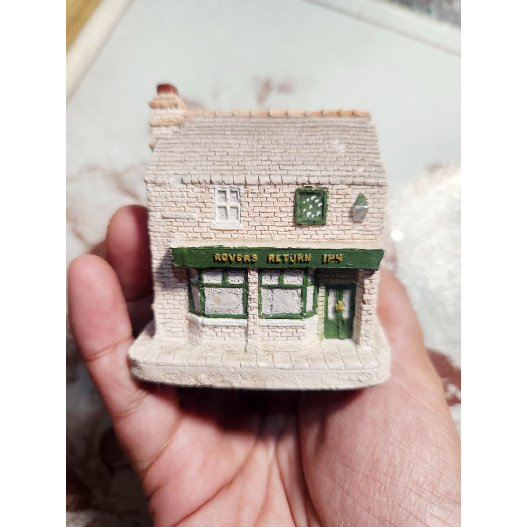 Rover Return Inn Miniature Vintage Miniature House Display Collection ...