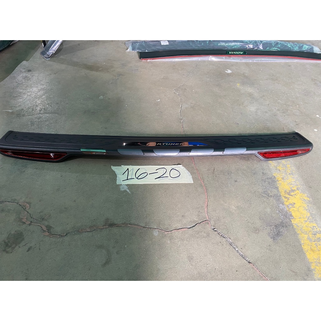 TOYOTA FORTUNER 2016-2020 Rear Step Sill/Rear Bumper Guard | Shopee ...