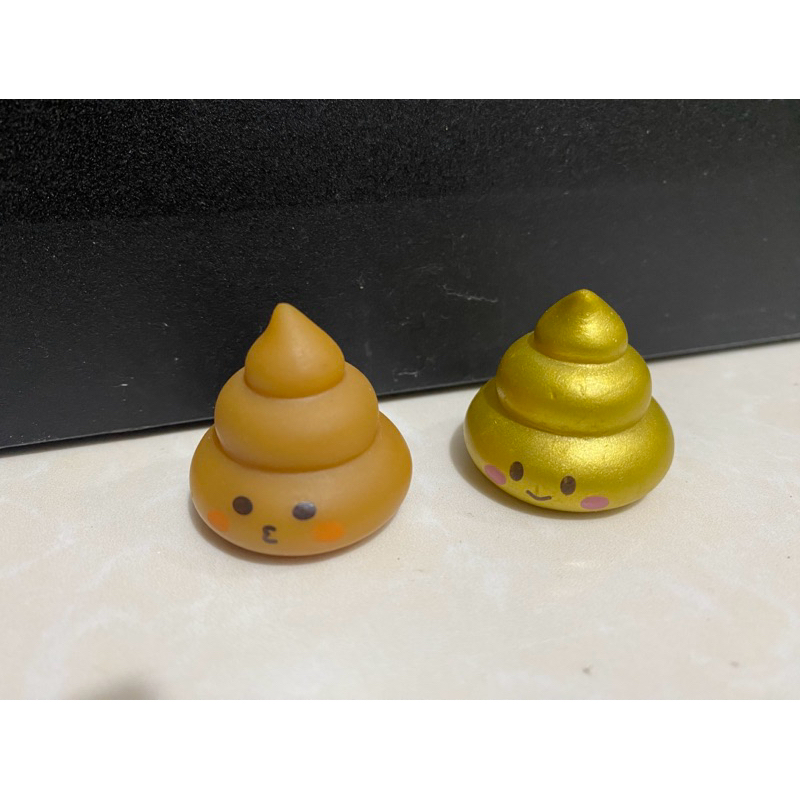 Golden and Brown Poop mini figure set | Shopee Philippines