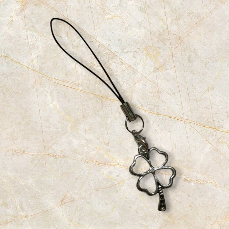 Lucky four leaf clover metal phone charm | Shopee Philippines