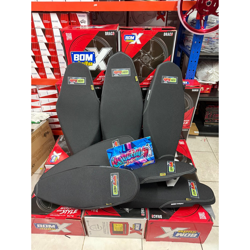 BOM RANGSIT FLATSEAT RAIDER CARB | RAIDER FI BLACK / RED / BLUE ...