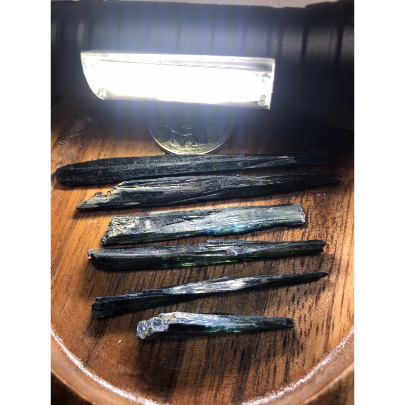 VIVIANITE DEAD CRYSTAL NATURAL THAT GROWS FROM THE DEAD CRYSTALS ...