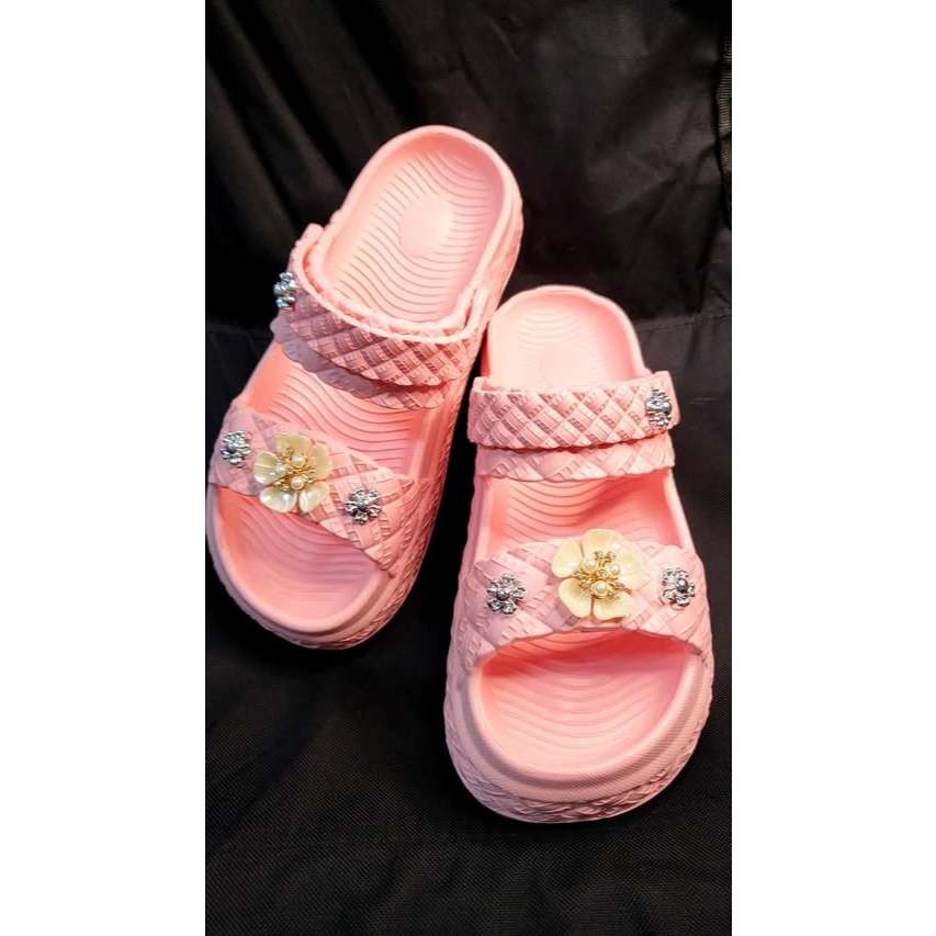 Two Strap High Slippers For Ladies With Beautiful Flowers Design ...