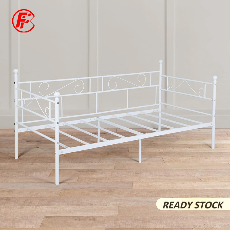 Simple Metal Daybed Frame Guest Sofa Bed Daybeds for Living Room ...