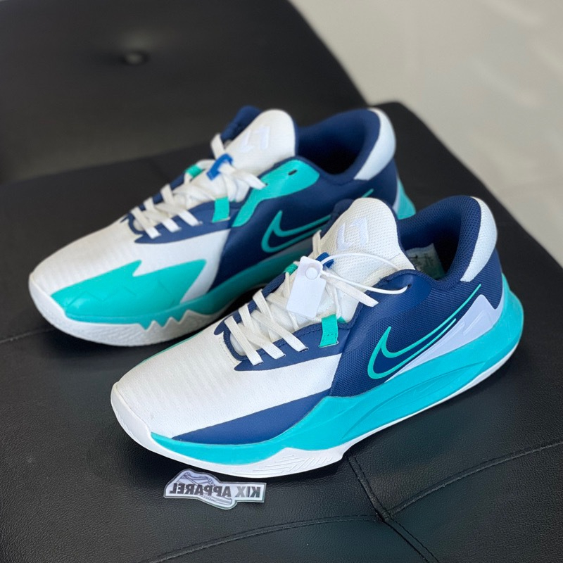 Squeaky PRECISION 6 Sports Basketball Unisex Sneakers Chance to get UA