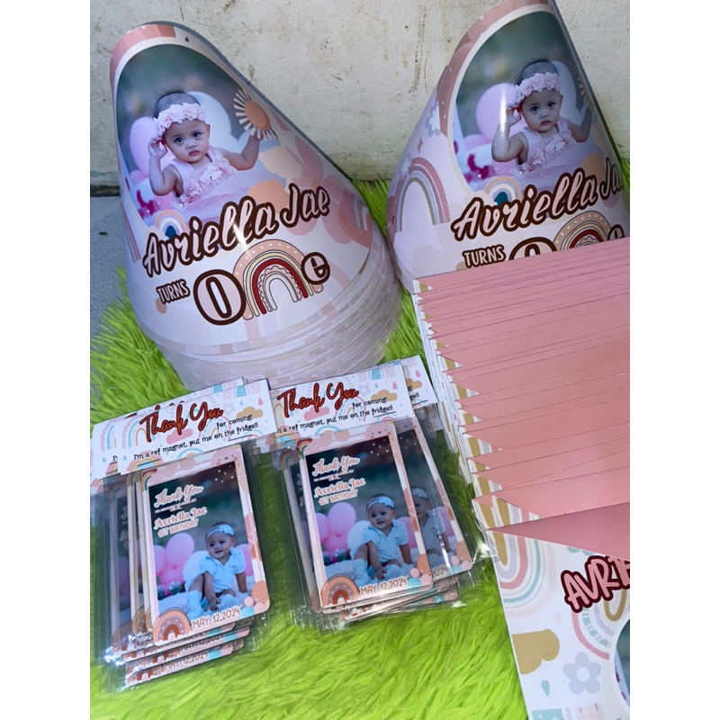 Customize Party favors, Partyhat 10pcs per order, gable box, candy box ...