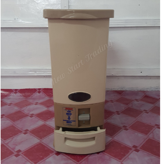 CLEAN CLUB Rice Dispenser / Rice Master / Lagayan ng Bigas (28kg) #806 ...