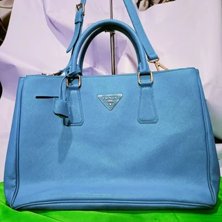 Preloved prada bags philippines on sale