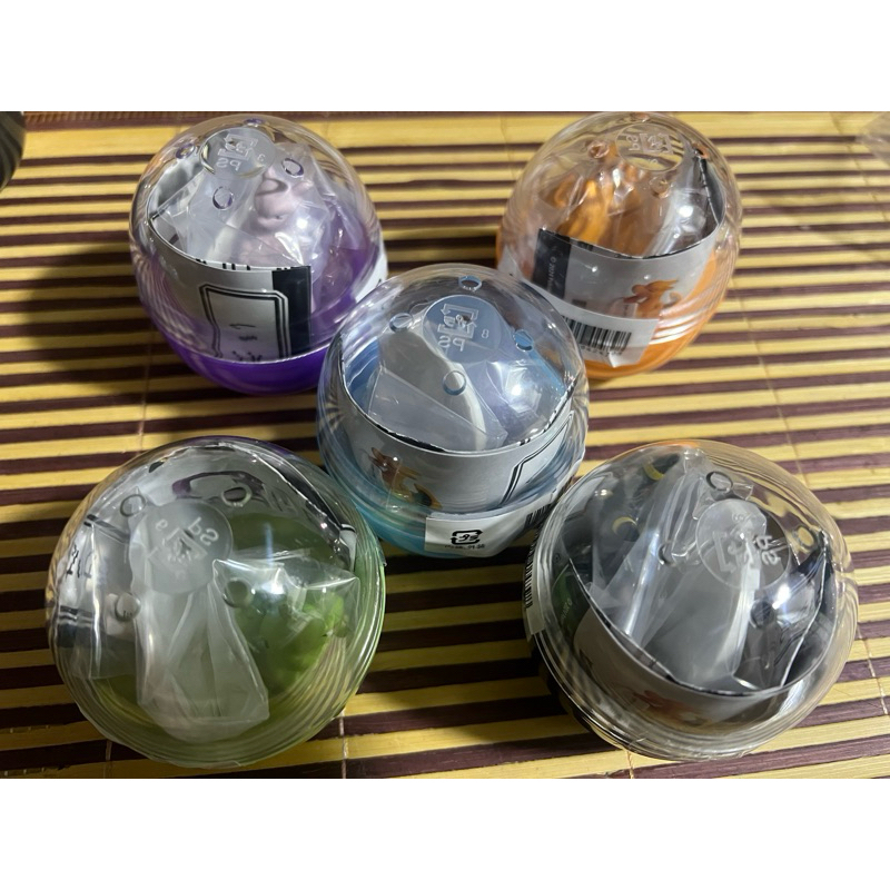 Pokemon Center Gashapon 