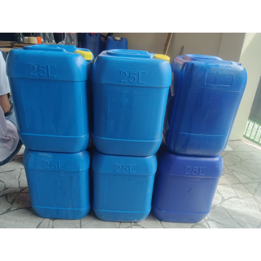 Gas fuel/Diesel chemical/ oil empty plastic container (25Liters used ...