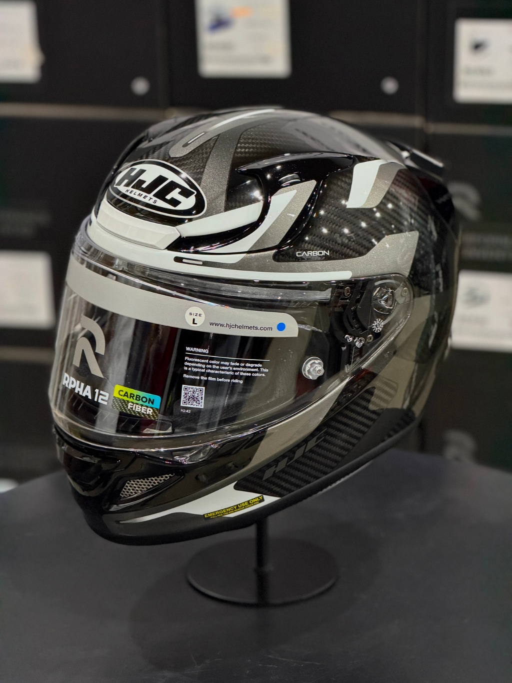 hjc carbon fiber helmet price philippines Helmets F71 Black Safety Certifications ECE 22.06 certified    : 