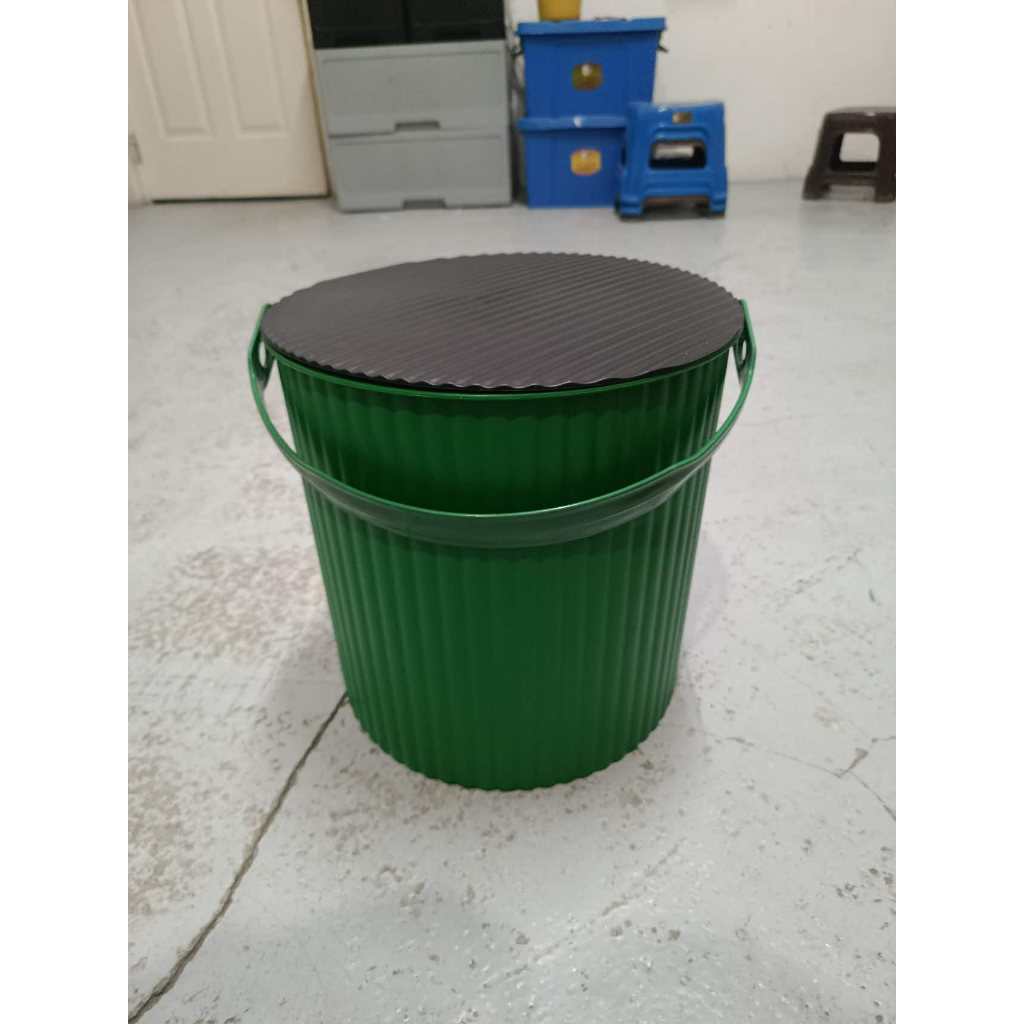 Thick plastic bucket stool 16 LITERS, sitting, fishing bucket, hand ...