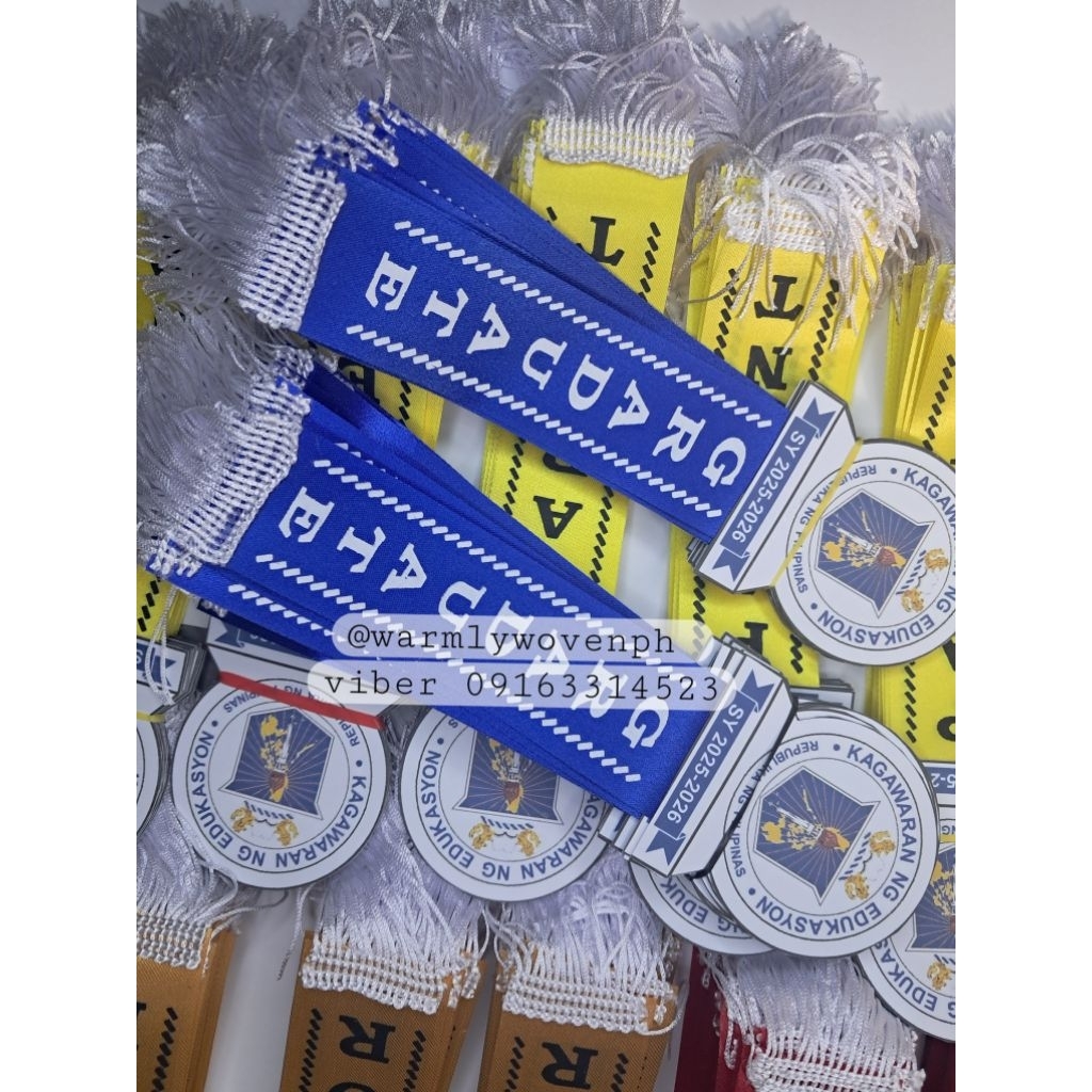 GRADUATION RIBBON COMPLETE SET (LOGO-TUSSLE WITH RIBBON) | Shopee ...