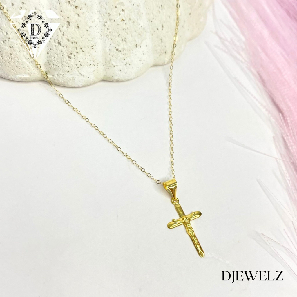 Pawnable 18K Tauco Chain with Small Cross Pendant 18