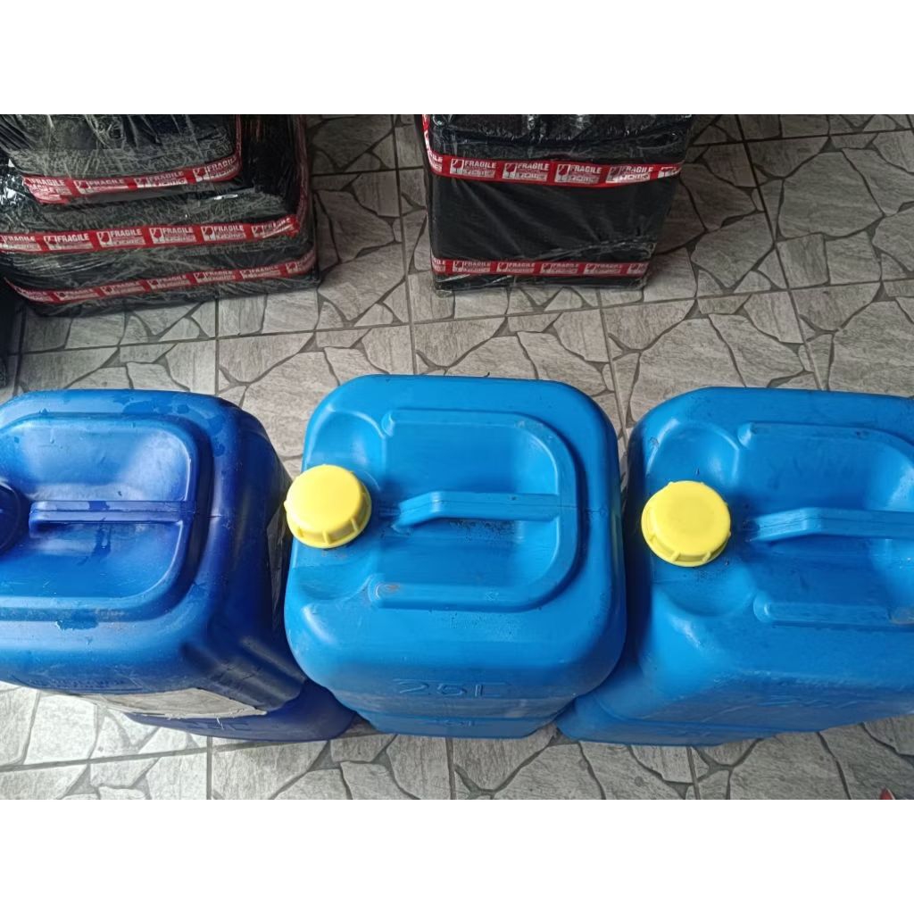 Gas fuel/Diesel chemical/ oil empty plastic container (25Liters used ...