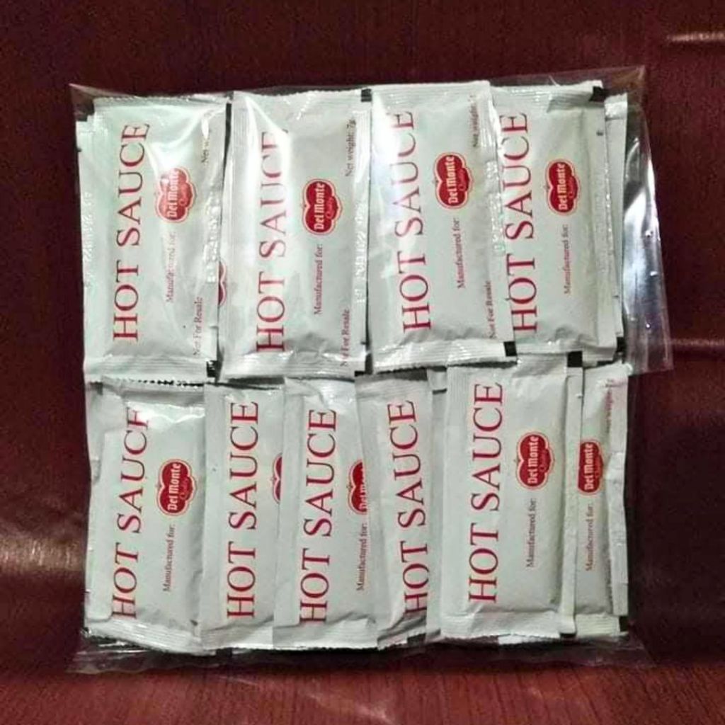 DELMONTE HOT SAUCE SACHET 250 PCS per BOX DEL MONTE KETCHUP | Shopee  Philippines