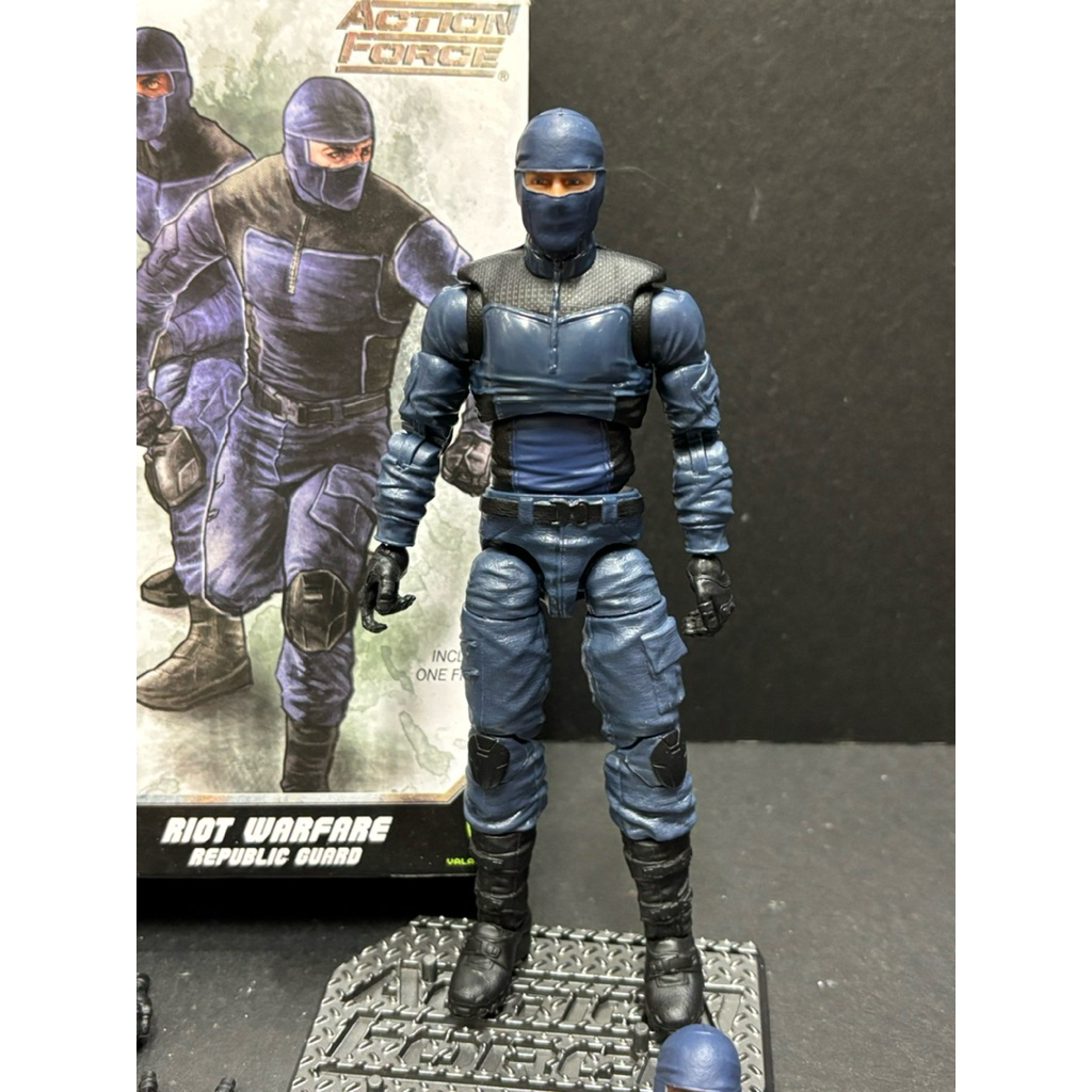 Valaverse 1:12 Action Force Riot Warfare Republican Guard Trooper ...