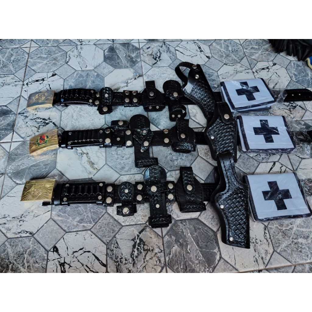 SET BELT FOR SECURITY GUARD (BUCKLE, MEDKIT) | Shopee Philippines