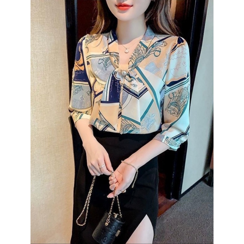 Simplee [S-2XL] Small to Plus Size Pearl Detail Necktie Geo & Heart ...