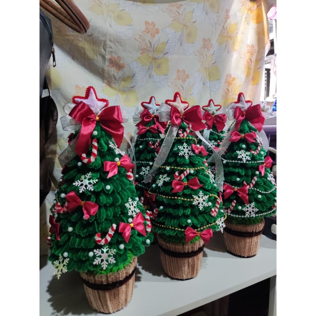 15-16inches tall fuzzy wire xmas tree/table top xmas tree/ | Shopee ...