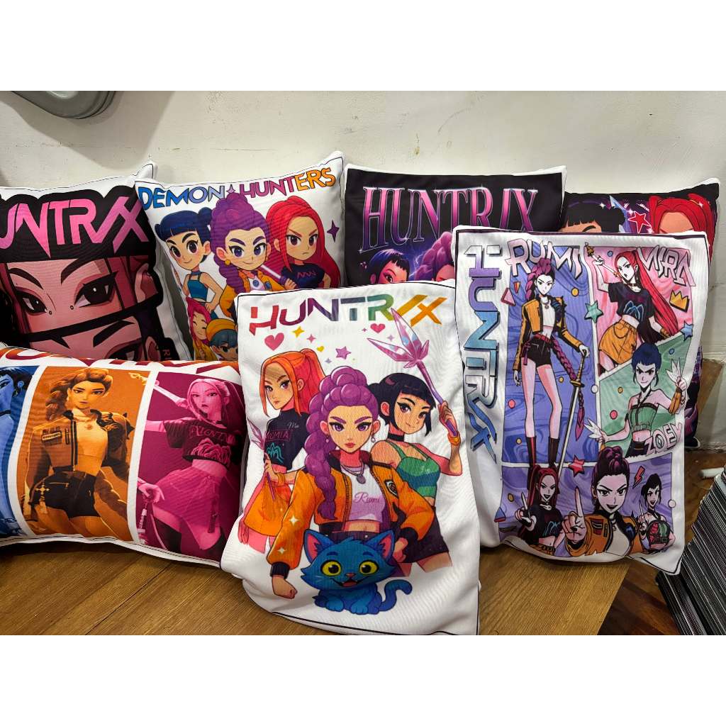 huntrix / kpop demon hunter / saja boys / mira / zoey /rumi MINI PILLOW ...