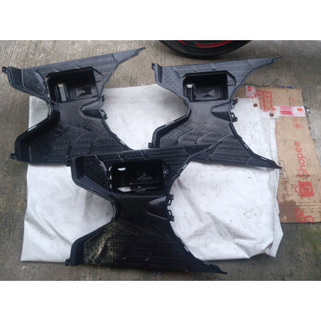 honda click v1 125/150 genuine footboard (used surplus) | Shopee ...