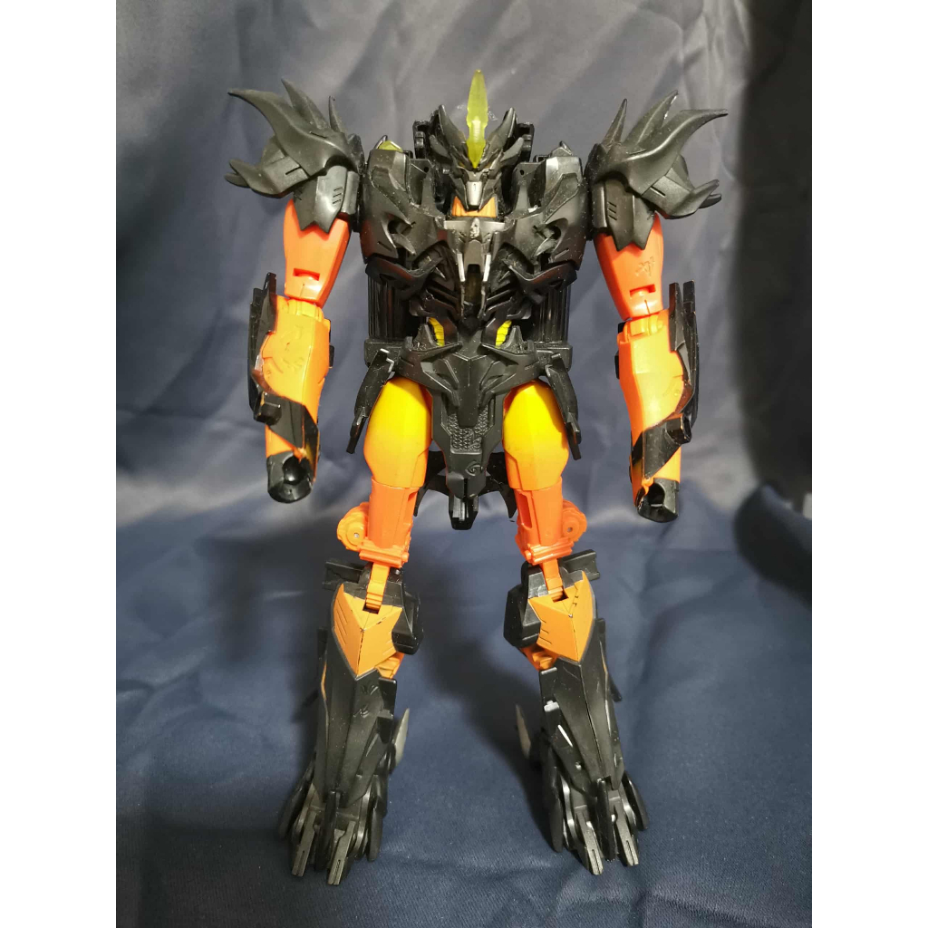 Fodder transformers beast hunters Predaking 9in leader class | Shopee ...