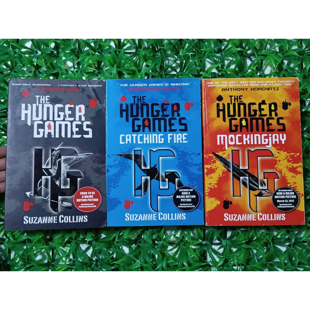 [Set of 3] THE HUNGER GAMES TRILOGY by SUZANNE COLLINS (Authentic ...