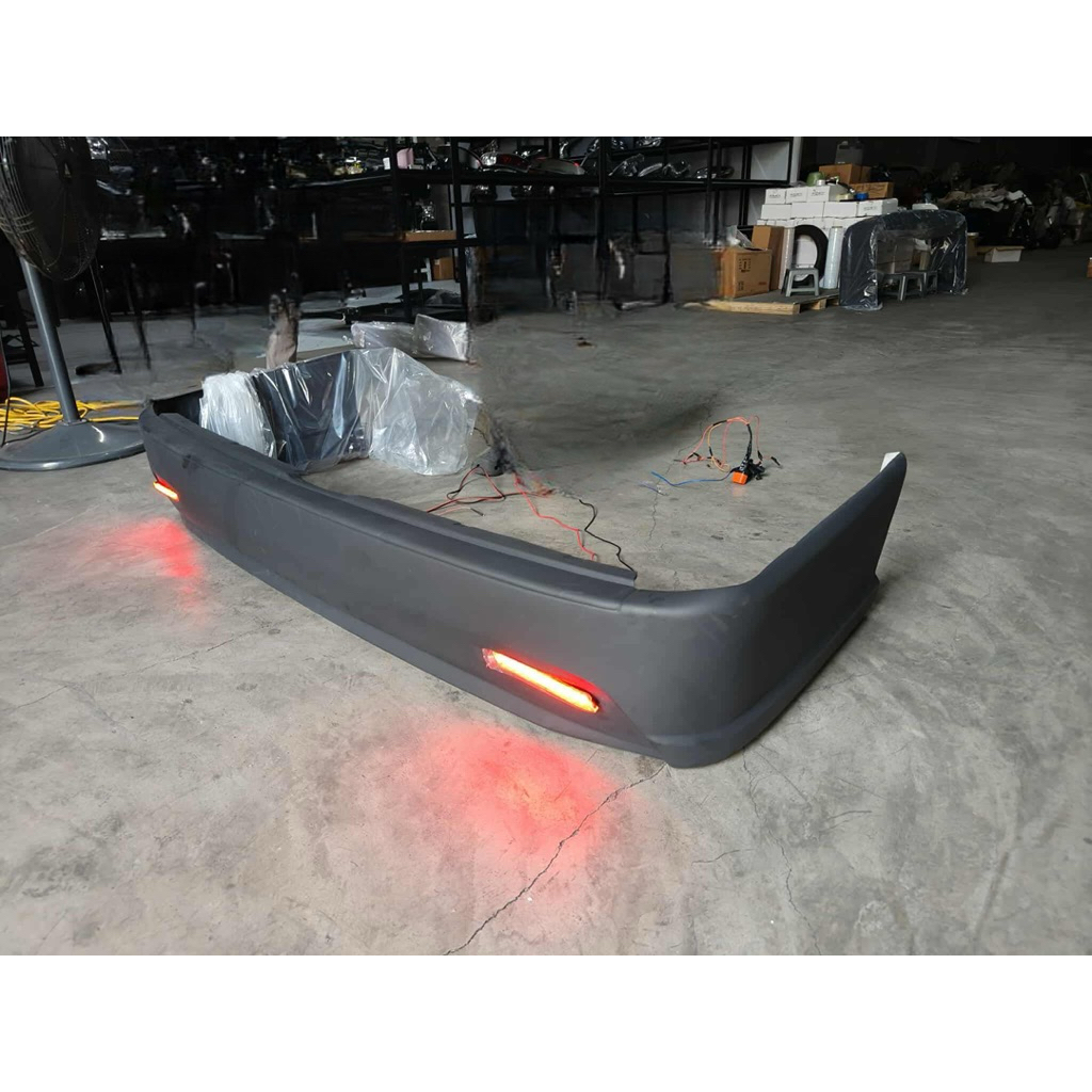 Toyota Hiace Commuter Decontent 2005 - 2026 Rear Bumper Extended with ...