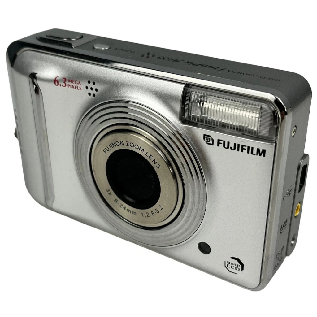 Pre-owned Product Fujifilm FinePix A600 Silver Digital Camera