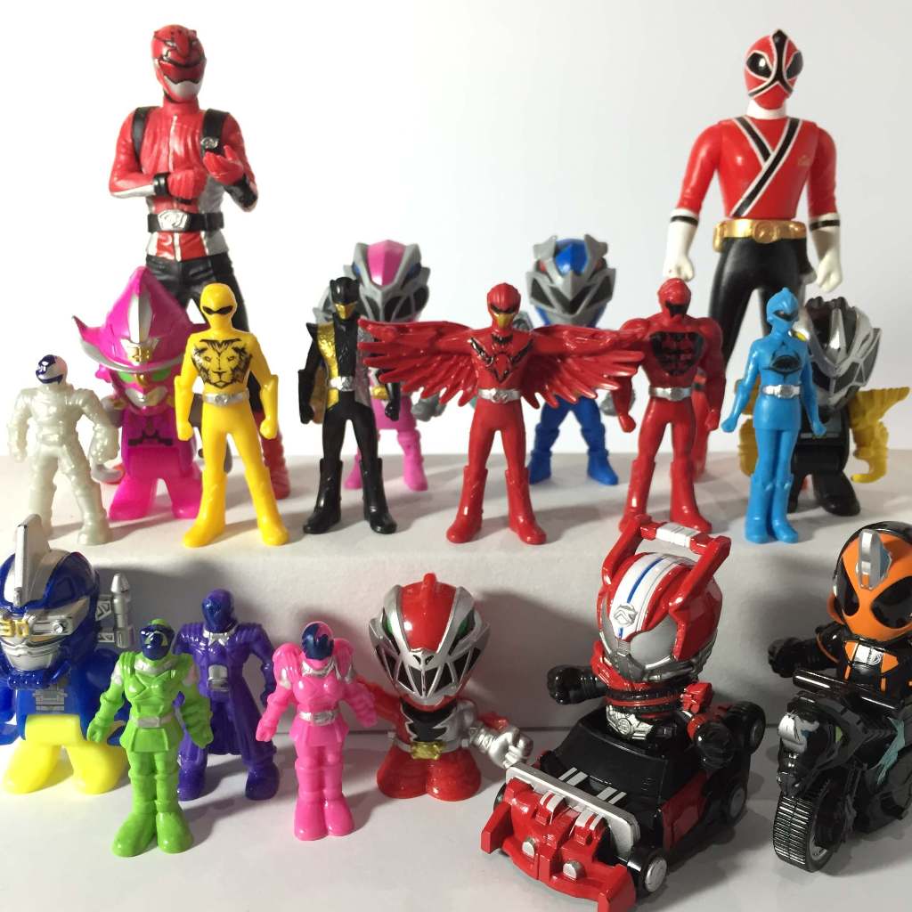 Super Sentai & Power Ranger Assorted Mini Figure / Toys & Keychains ...