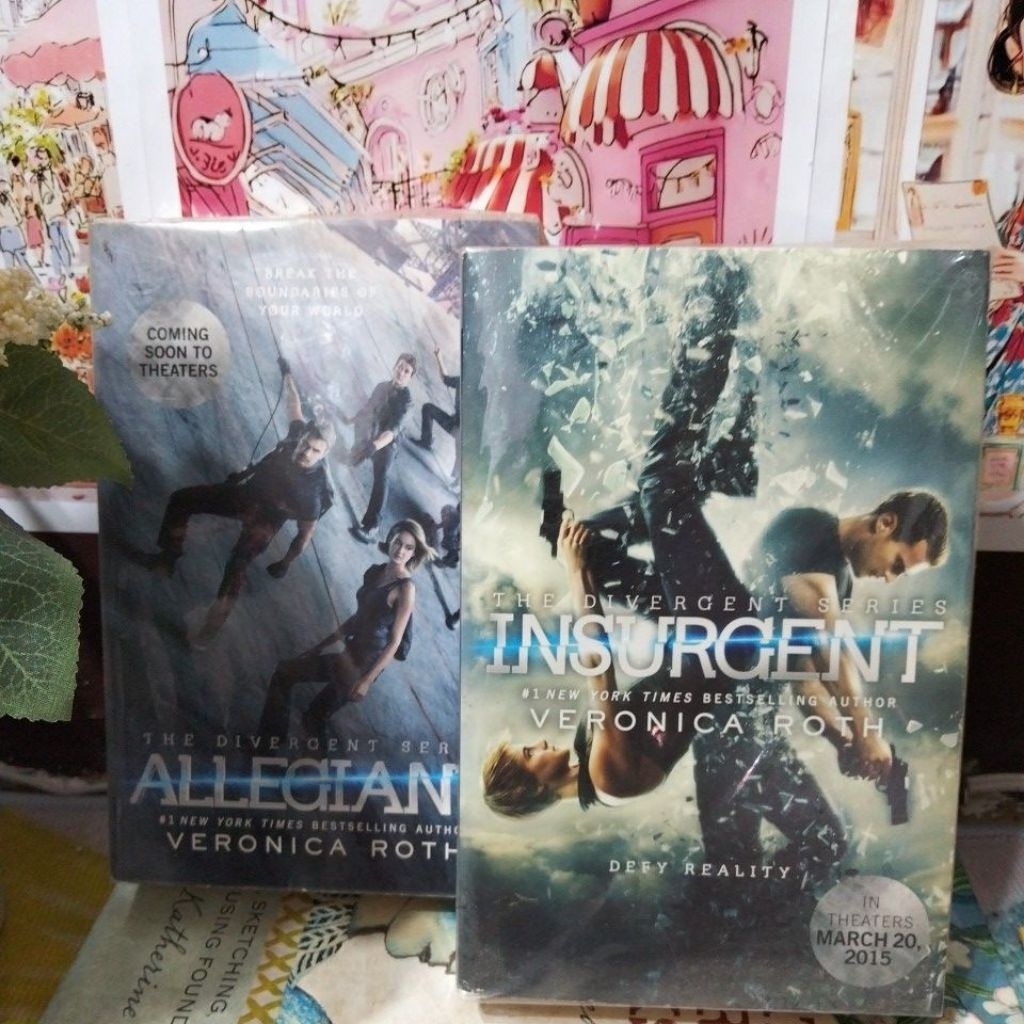 Allegiant and Insurgent by Veronica Roth softbound preloved (stock 7002 ...