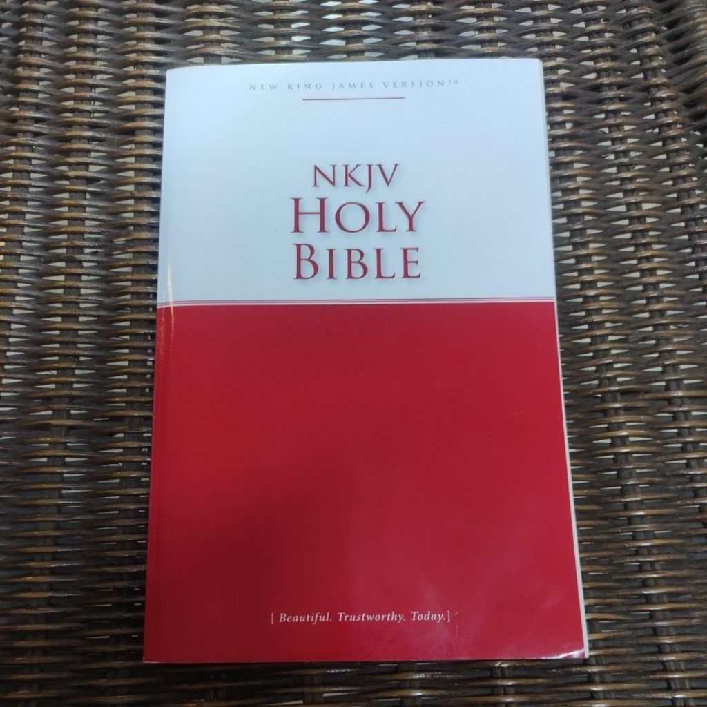 NKJV NEW KING JAMES VERSION | Shopee Philippines