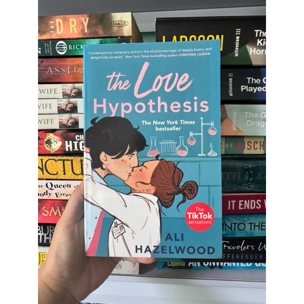 PRELOVED The Love Hypothesis by Ali Hazelwood | Romance Fiction RomCom ...