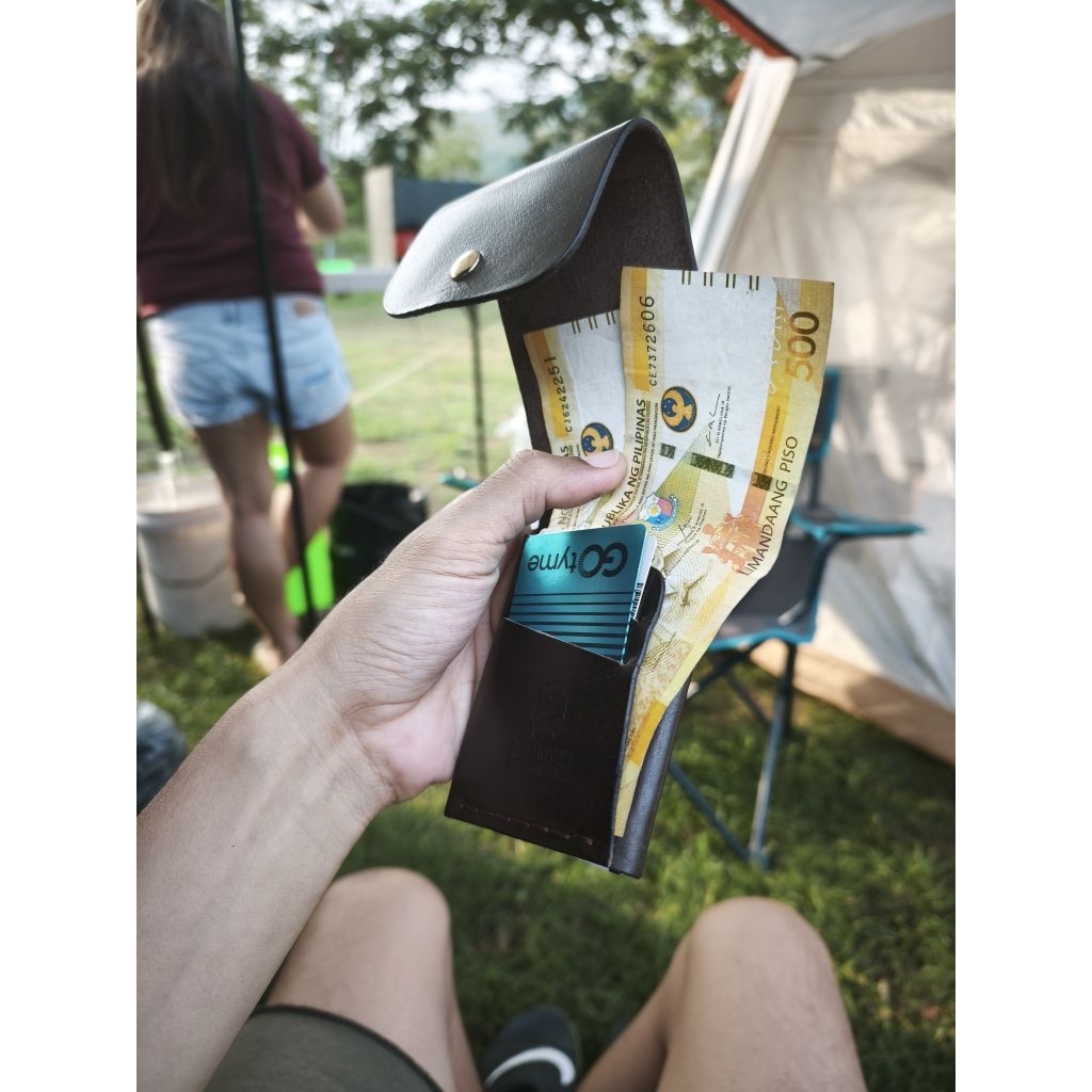 Sleek Leather foldable Wallet - Fits Up to 7 Cards Bills & Coins with ...