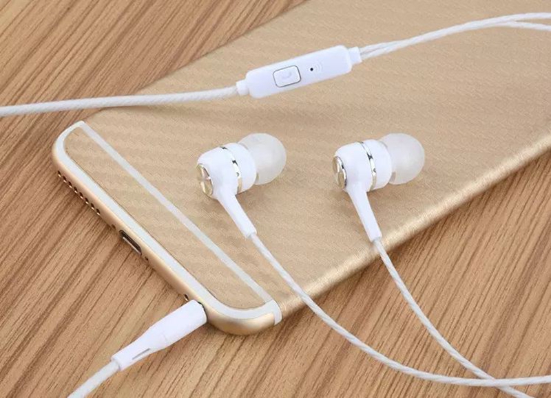 Aazon.co: Headphones Wired In-Ear Wired Earphones Earbuds Half In Ear Headphones 3.5 Jack