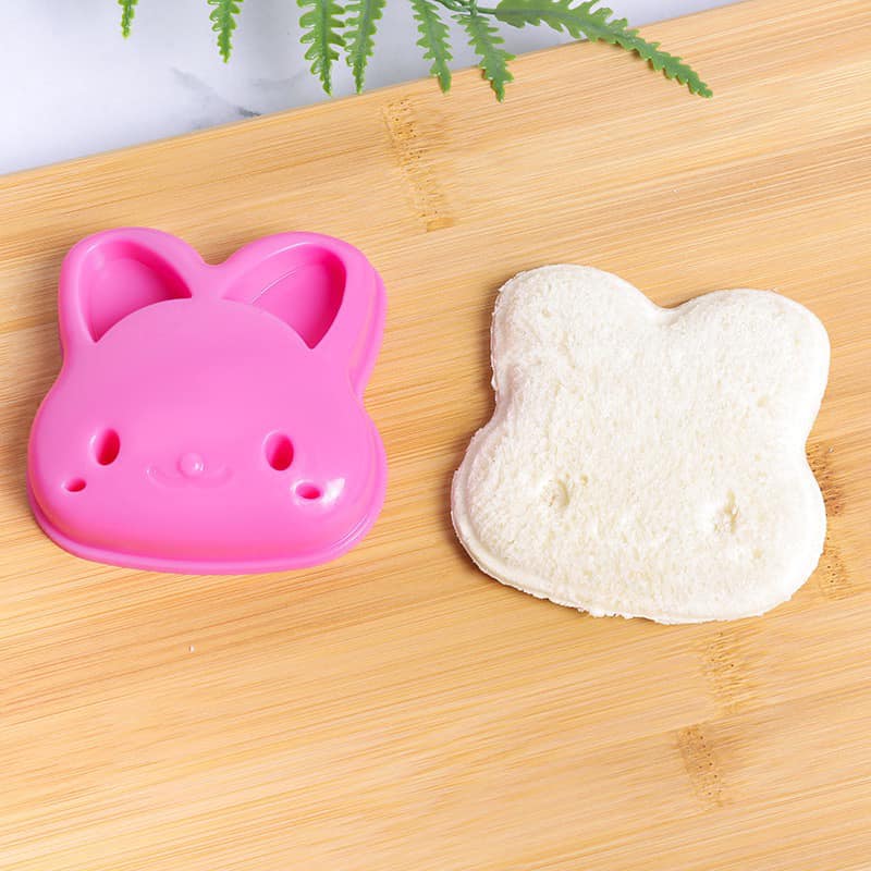 Cartoon Bear Rabbit Shaped Sandwich Mould Toast Cutter DIY Breakfast ...