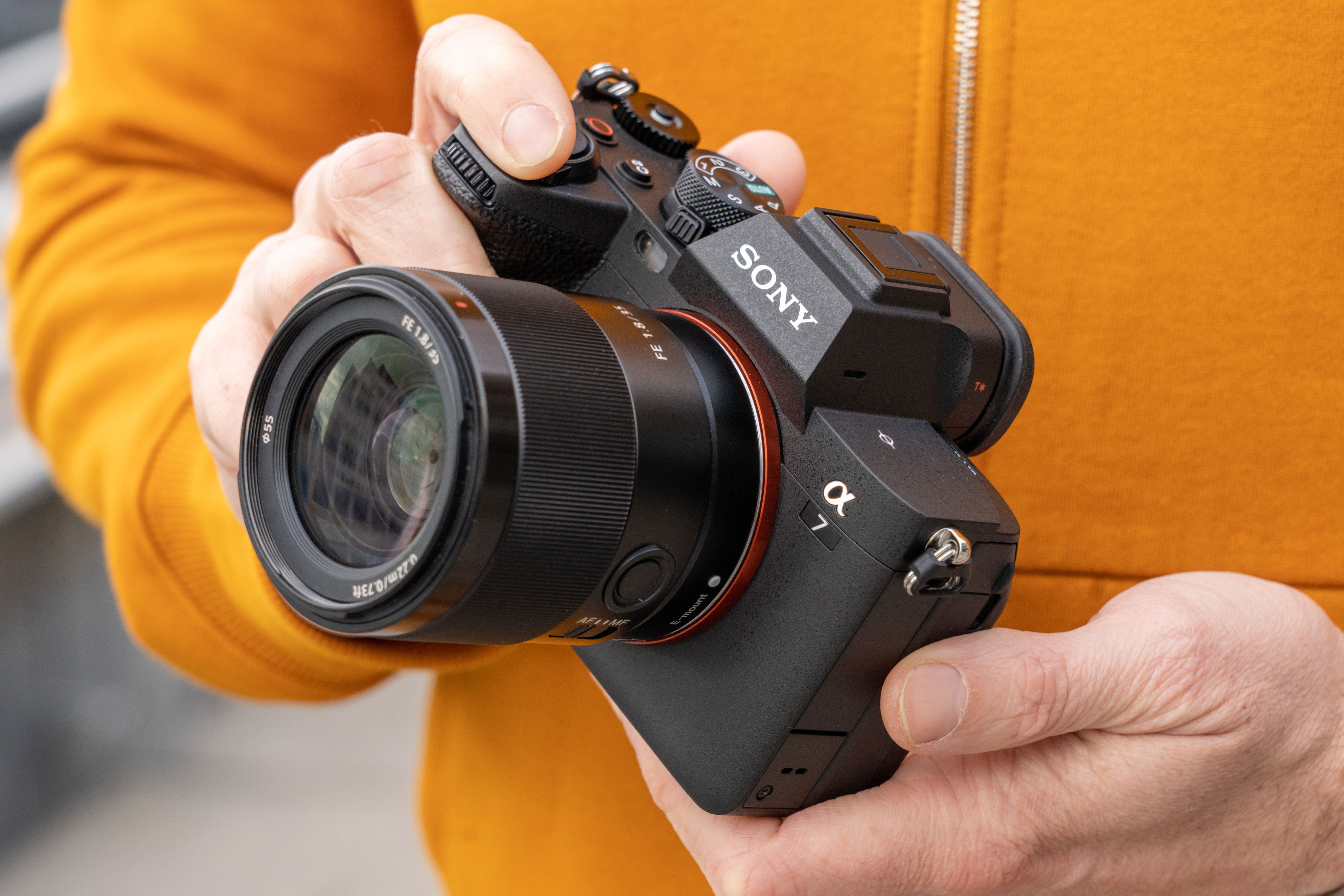 Sony Alpha 7 IV Full-frame Mirrorless Interchangeable Lens Camera A7IV ...