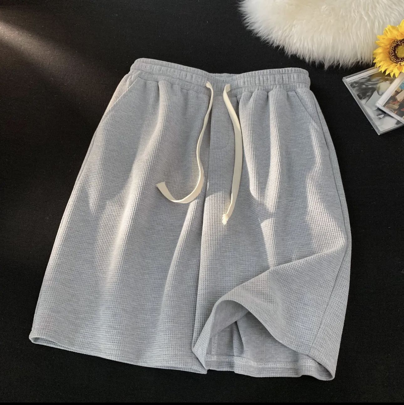 Waffle Dessert Pattern Print Men's Shorts