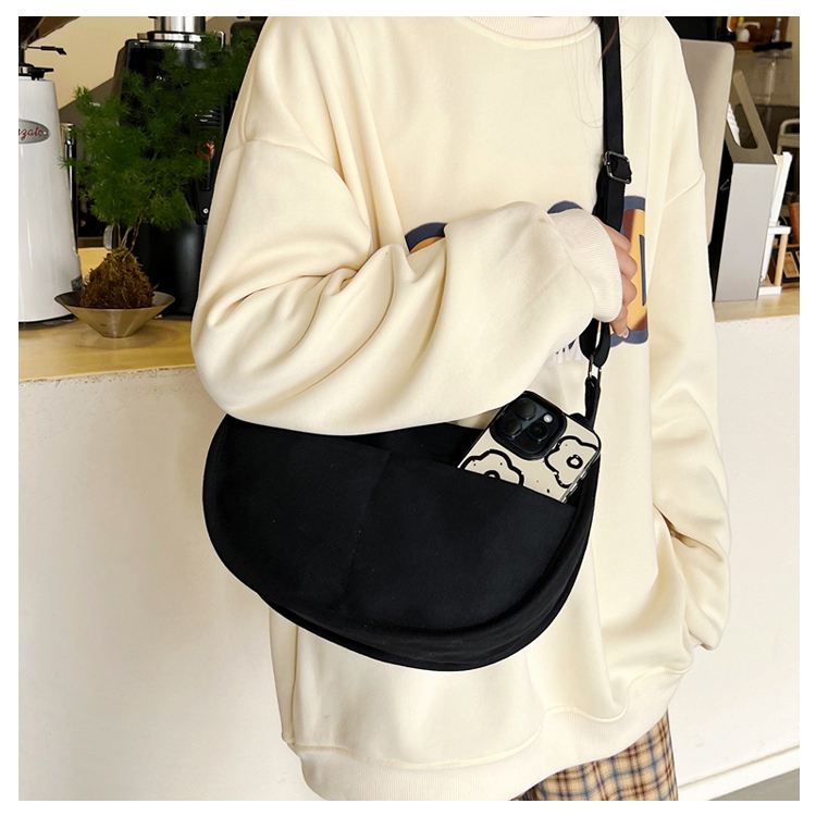 Mumu 5034 Japanese Canvas Woman Sling Bag Simple Dumpling Bags For ...