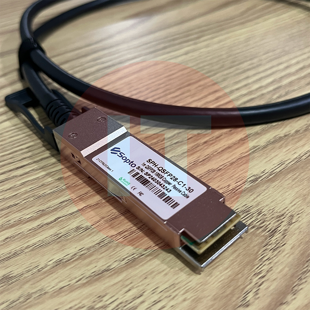 Generic QSFP+ To QSFP+ 40GbE Direct Attach Copper Cable – 3 Meter – Used – Tested