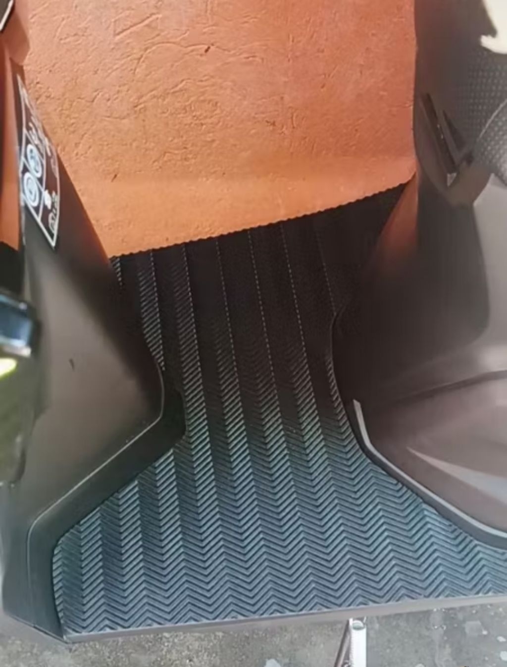 Rubber Matting Honda Click V3 (Foot Board) | Shopee Philippines