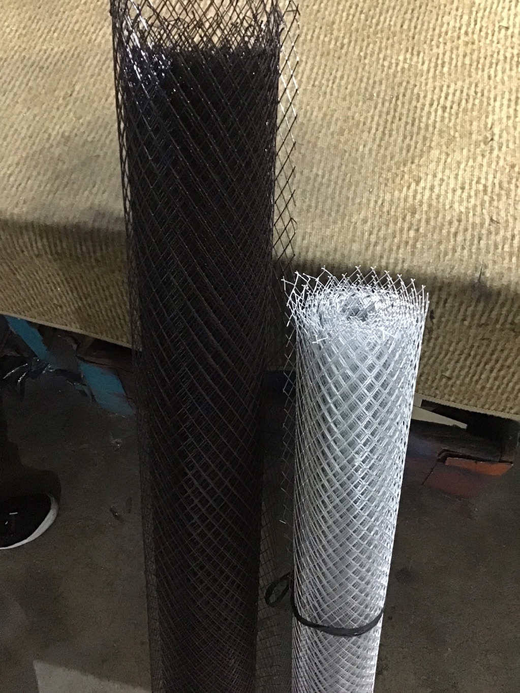 EXPANDED WIRE AKA DIAMOND WIRE (60 linear feet per roll) | Shopee ...