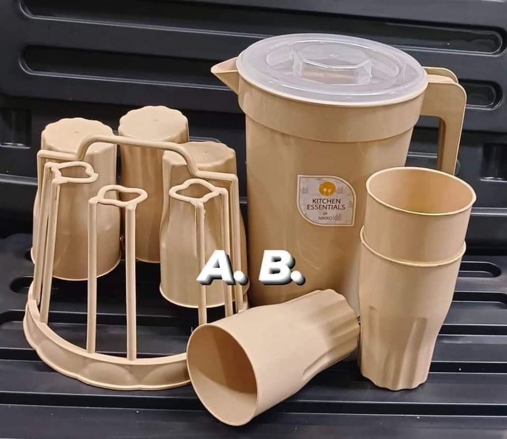 8 in 1 Aesthetic Drinkware Set / Plastic Baso Holder with Pitcher ...