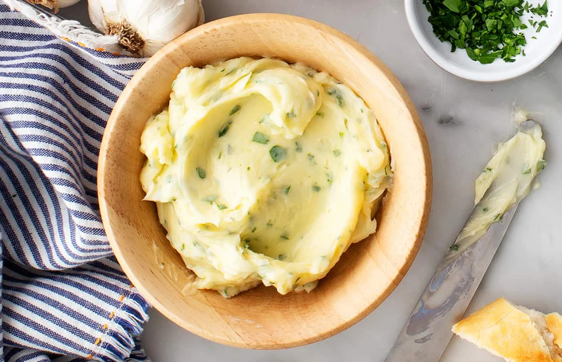 Creamy Garlic Butter Spread – Rich Garlic Flavor Perfect for Toast ...
