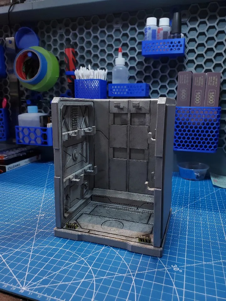 Gunpla Hangar Display – 1/144 & 1/100 Scale Gundam Model Kit Base ...
